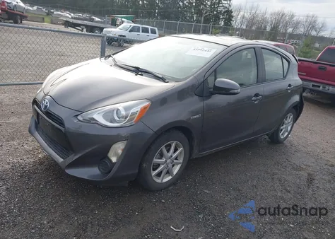 2015 Toyota Prius C Three из США, поврежденный, VIN JTDKDTB38F1111226